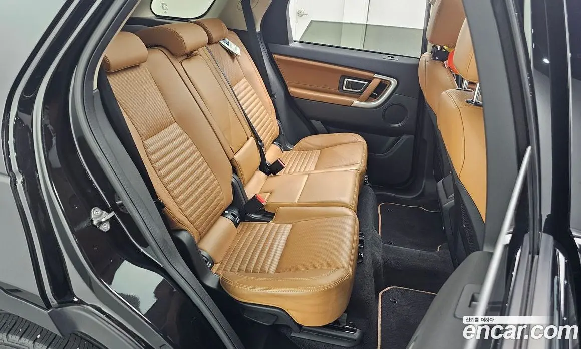 Land Rover Discovery Sport 2018 2.0 автомат (гидро), фото 17 Land Rover Discovery Sport 2018 2.0 автомат (гидро), фото 17