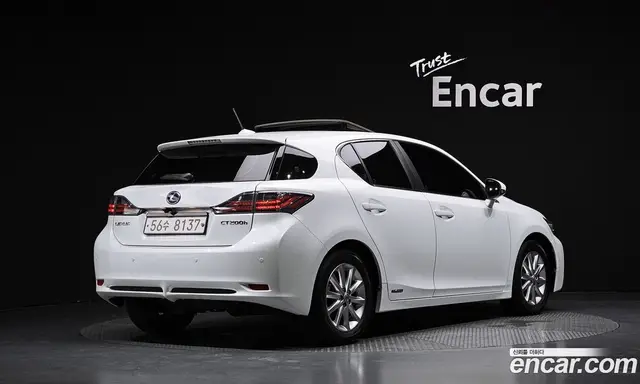 Lexus CT200h 2012 1.8 автомат (гидро), миниатюра 1