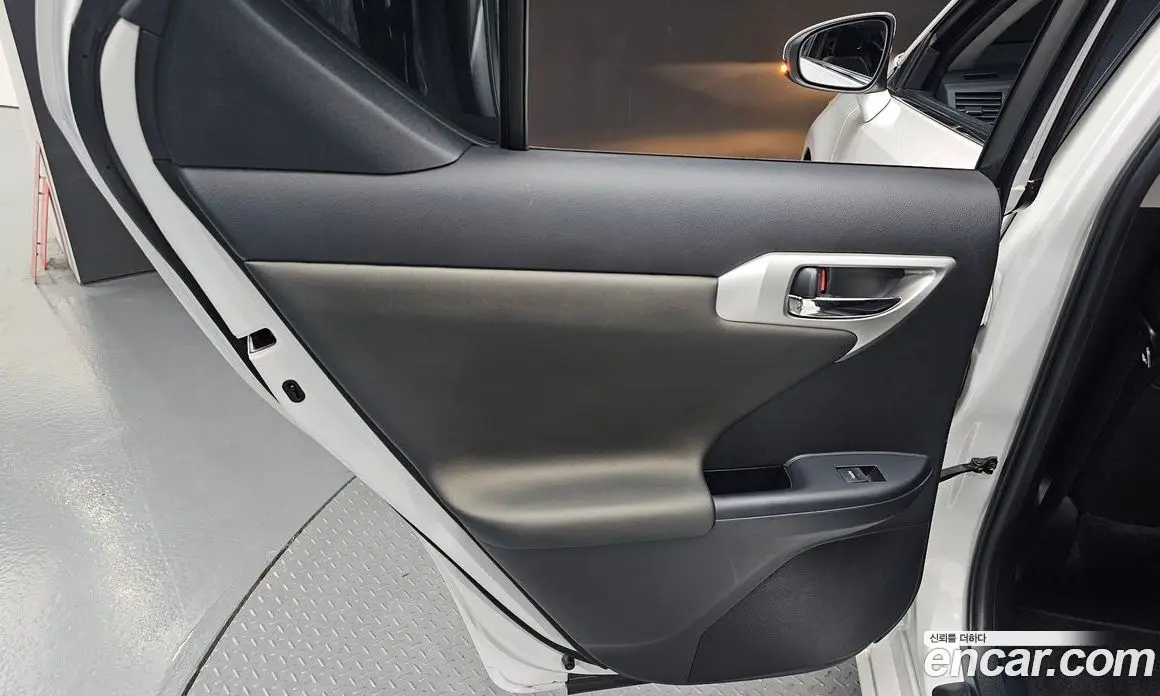 Lexus CT200h 2012 1.8 автомат (гидро), фото 14