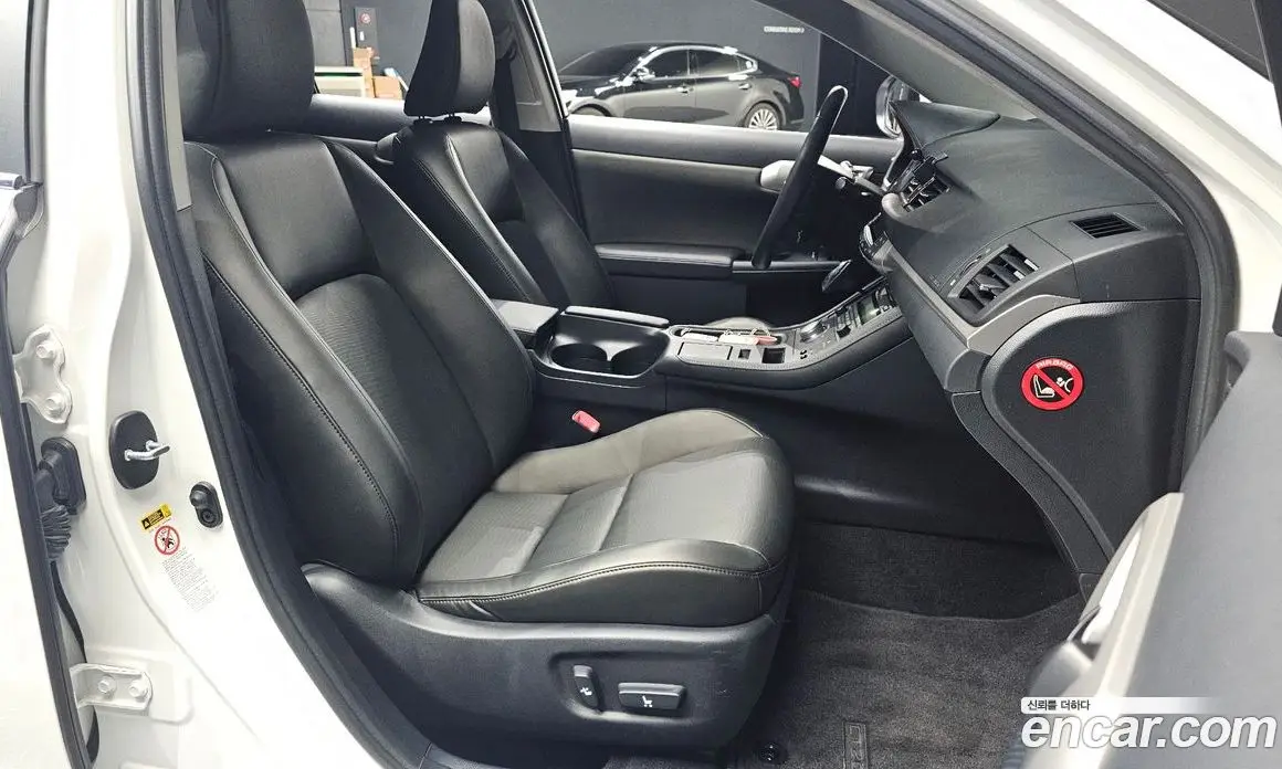 Lexus CT200h 2012 1.8 автомат (гидро), фото 15
