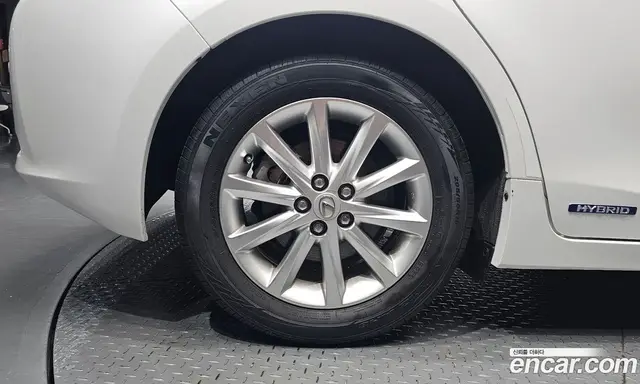 Lexus CT200h 2012 1.8 автомат (гидро), миниатюра 4
