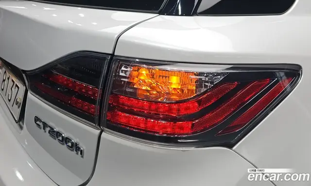 Lexus CT200h 2012 1.8 автомат (гидро), миниатюра 8