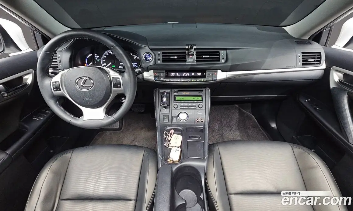 Lexus CT200h 2012 1.8 автомат (гидро), фото 9