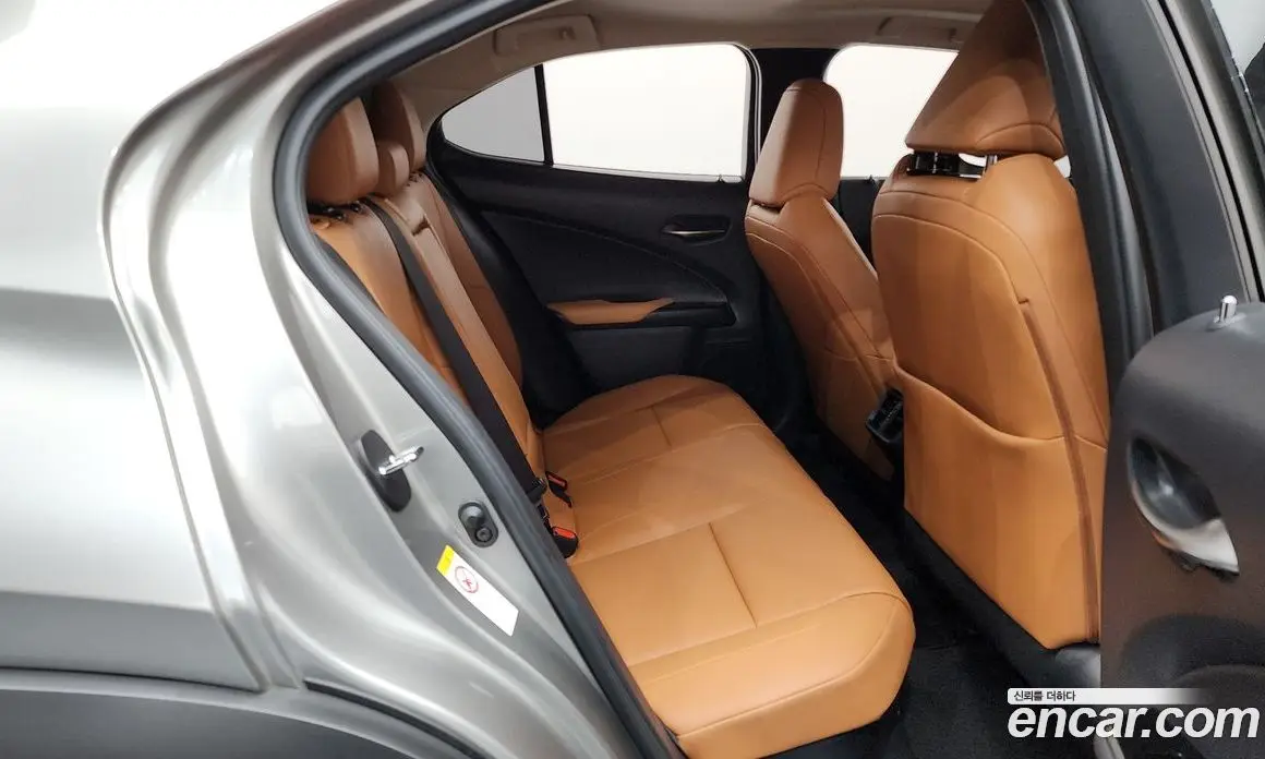 Lexus UX 2019 2.0 автомат (гидро), фото 17