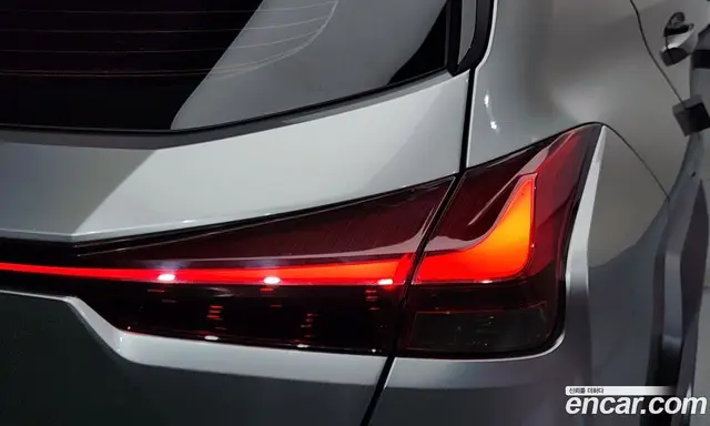 Lexus UX 2019 2.0 автомат (гидро), миниатюра 9