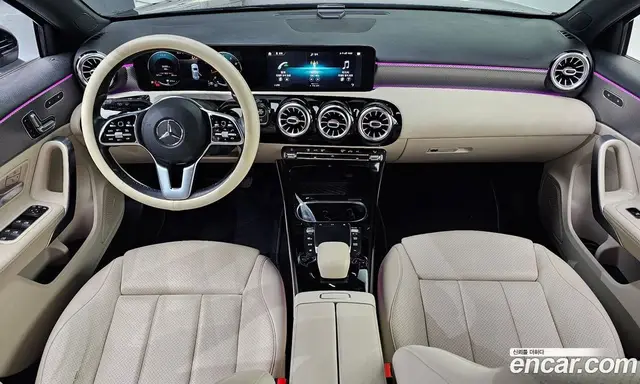 Mercedes-Benz A-Class 2021 2.0 автомат (гидро), миниатюра 10 Mercedes-Benz A-Class 2021 2.0 автомат (гидро), миниатюра 10