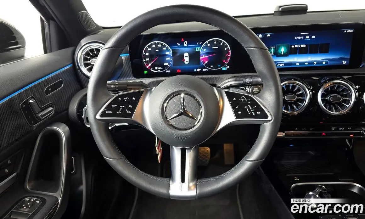 Mercedes-Benz A-Class 2025 2.0 автомат (гидро), фото 19