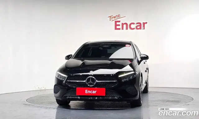 Mercedes-Benz A-Class 2025 2.0 автомат (гидро), миниатюра 3