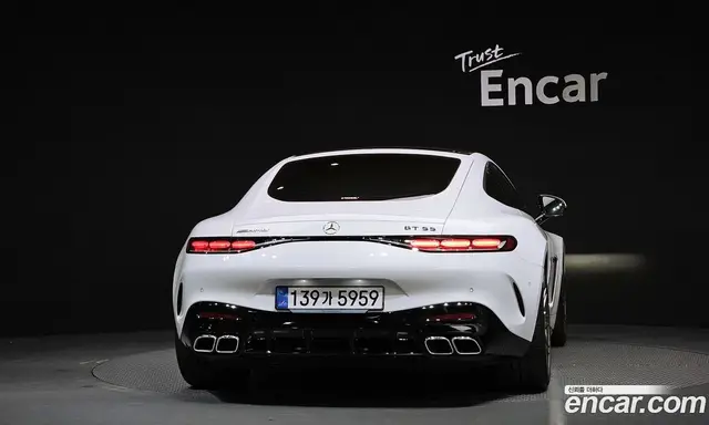Mercedes-Benz AMG GT 2025 4.0 автомат (гидро), миниатюра 4