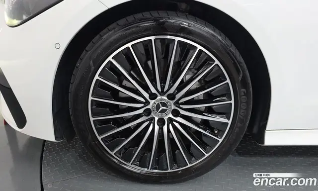 Mercedes-Benz CLE-Class 2025 2.0 автомат (гидро), миниатюра 5 Mercedes-Benz CLE-Class 2025 2.0 автомат (гидро), миниатюра 5