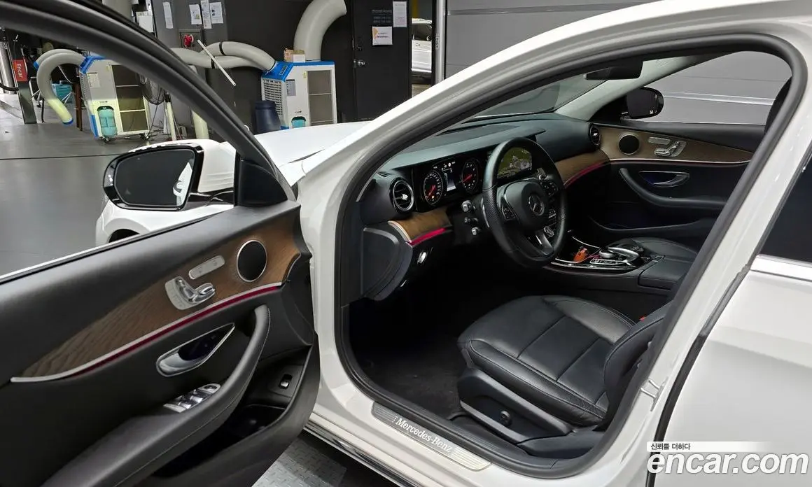 Mercedes-Benz E-Class 2017 2.0 автомат (гидро), фото 11