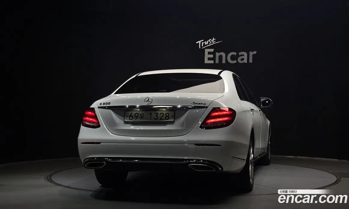 Mercedes-Benz E-Class 2017 2.0 автомат (гидро), фото 4