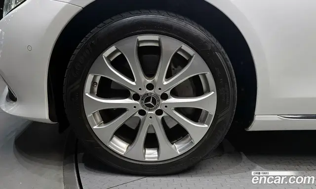 Mercedes-Benz E-Class 2017 2.0 автомат (гидро), миниатюра 5