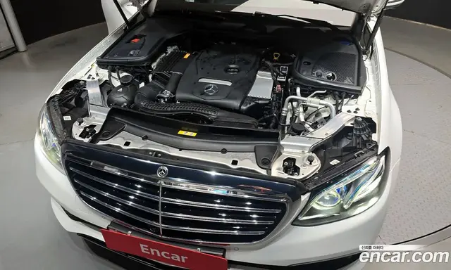 Mercedes-Benz E-Class 2017 2.0 автомат (гидро), миниатюра 6