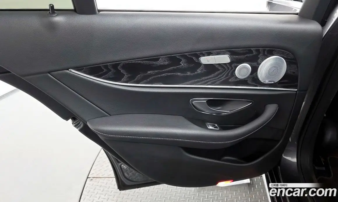 Mercedes-Benz E-Class 2019 2.0 автомат (гидро), фото 15
