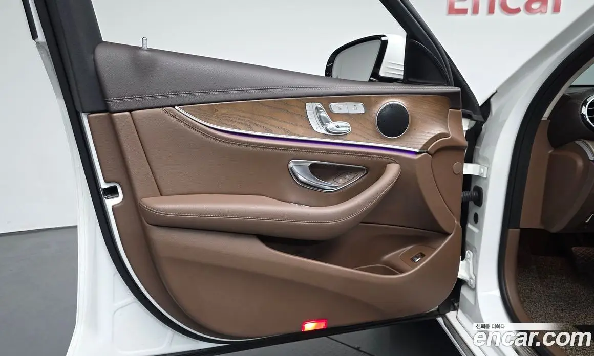 Mercedes-Benz E-Class 2019 1.9 автомат (гидро), фото 14 Mercedes-Benz E-Class 2019 1.9 автомат (гидро), фото 14