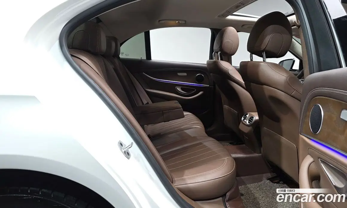 Mercedes-Benz E-Class 2019 1.9 автомат (гидро), фото 17 Mercedes-Benz E-Class 2019 1.9 автомат (гидро), фото 17
