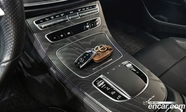 Mercedes-Benz E-Class 2020 1.9 автомат (гидро), миниатюра 12