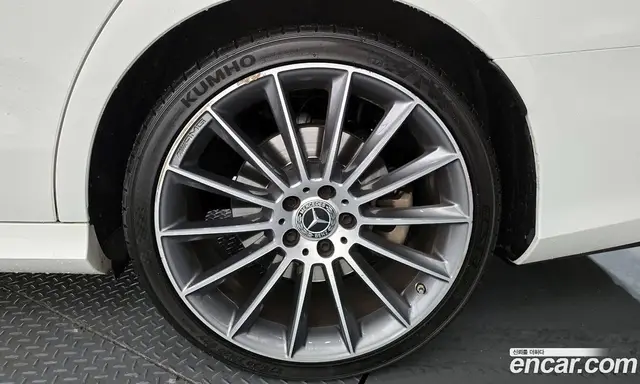 Mercedes-Benz E-Class 2020 2.0 автомат (гидро), миниатюра 7