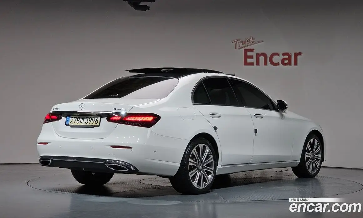 Mercedes-Benz E-Class 2022 3.0 автомат (гидро), фото 1 Mercedes-Benz E-Class 2022 3.0 автомат (гидро), фото 1