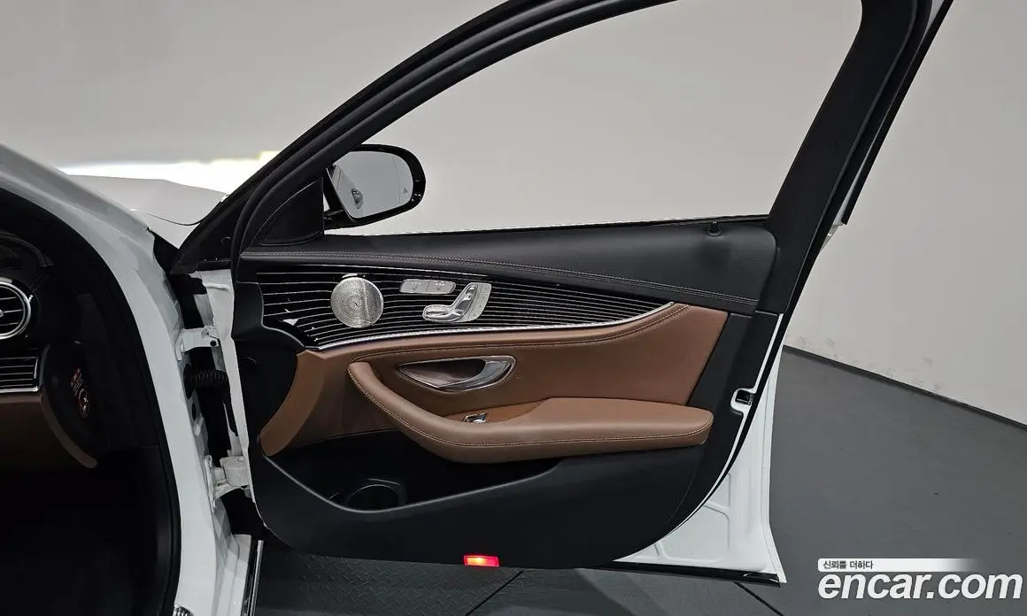 Mercedes-Benz E-Class 2022 3.0 автомат (гидро), фото 13 Mercedes-Benz E-Class 2022 3.0 автомат (гидро), фото 13