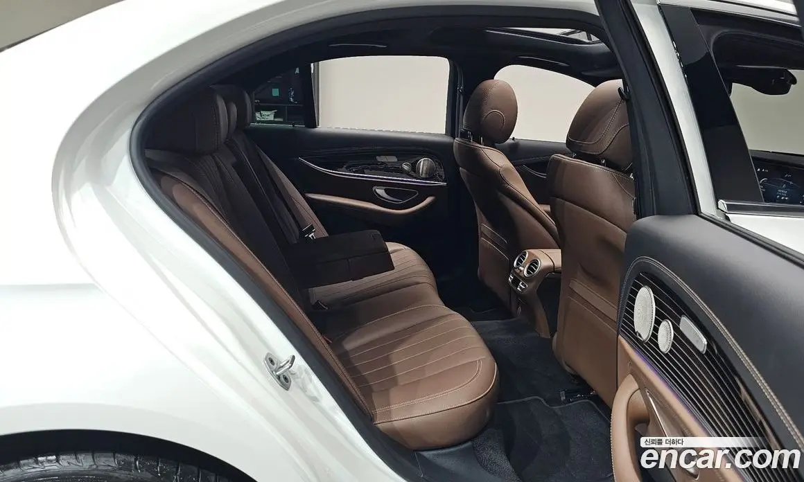 Mercedes-Benz E-Class 2022 3.0 автомат (гидро), фото 16 Mercedes-Benz E-Class 2022 3.0 автомат (гидро), фото 16