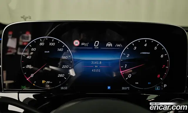 Mercedes-Benz E-Class 2024 2.0 автомат (гидро), миниатюра 11
