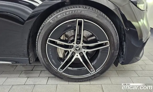 Mercedes-Benz E-Class 2024 2.0 автомат (гидро), миниатюра 7
