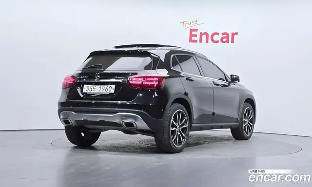 Mercedes-Benz GLA-Class 2018 2.0 автомат (гидро), миниатюра 2 Mercedes-Benz GLA-Class 2018 2.0 автомат (гидро), миниатюра 2
