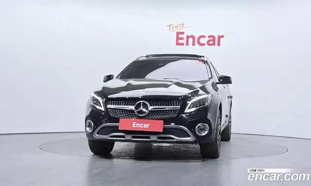 Mercedes-Benz GLA-Class 2018 2.0 автомат (гидро), миниатюра 3 Mercedes-Benz GLA-Class 2018 2.0 автомат (гидро), миниатюра 3