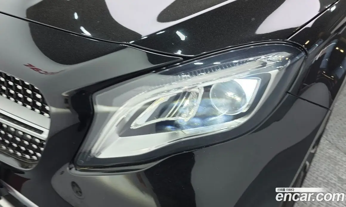 Mercedes-Benz GLA-Class 2018 2.0 автомат (гидро), фото 8 Mercedes-Benz GLA-Class 2018 2.0 автомат (гидро), фото 8