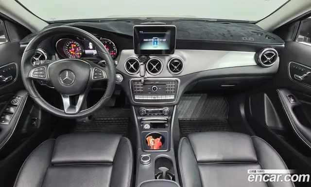 Mercedes-Benz GLA-Class 2018 2.0 автомат (гидро), миниатюра 10 Mercedes-Benz GLA-Class 2018 2.0 автомат (гидро), миниатюра 10