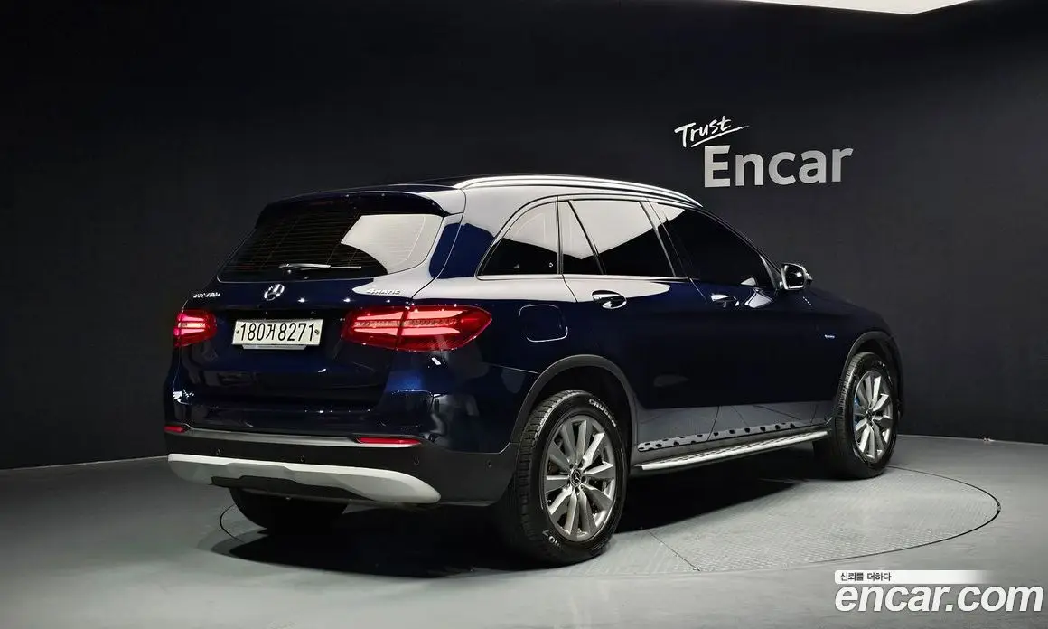Mercedes-Benz GLC-Class 2018 2.0 автомат (гидро), фото 2 Mercedes-Benz GLC-Class 2018 2.0 автомат (гидро), фото 2