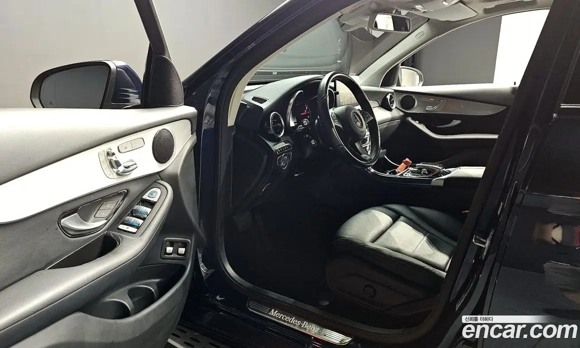 Mercedes-Benz GLC-Class 2018 2.0 автомат (гидро), фото 13 Mercedes-Benz GLC-Class 2018 2.0 автомат (гидро), фото 13