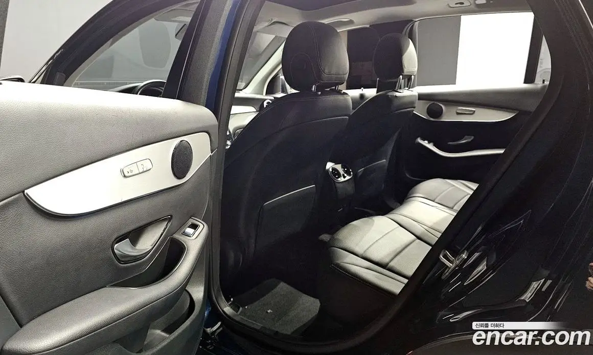 Mercedes-Benz GLC-Class 2018 2.0 автомат (гидро), фото 16 Mercedes-Benz GLC-Class 2018 2.0 автомат (гидро), фото 16