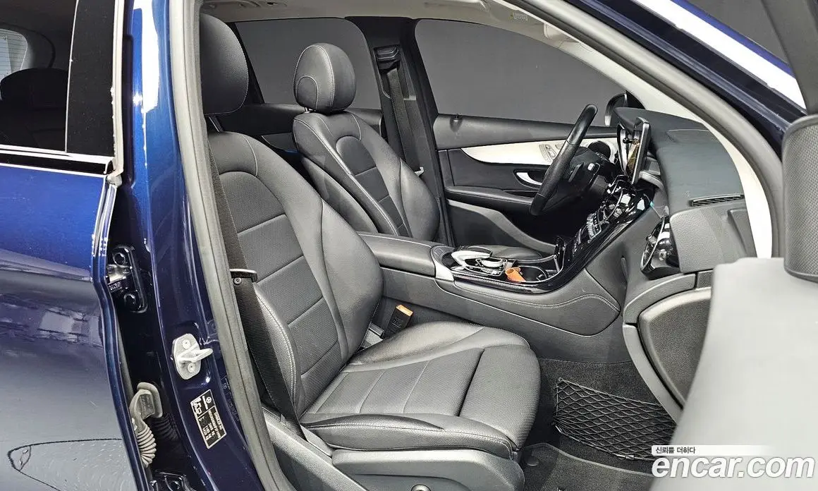 Mercedes-Benz GLC-Class 2018 2.0 автомат (гидро), фото 17 Mercedes-Benz GLC-Class 2018 2.0 автомат (гидро), фото 17