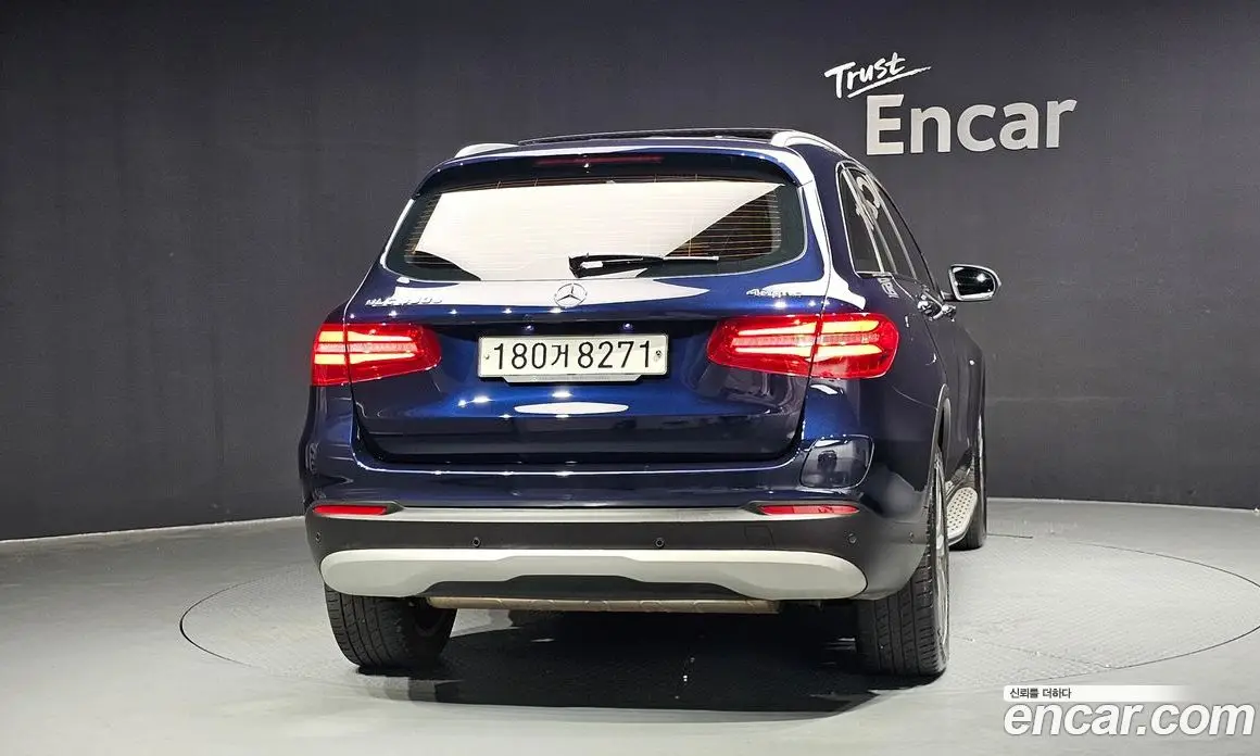 Mercedes-Benz GLC-Class 2018 2.0 автомат (гидро), фото 4 Mercedes-Benz GLC-Class 2018 2.0 автомат (гидро), фото 4