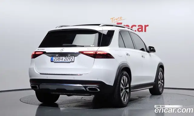 Mercedes-Benz GLE-Class 2025 2.0 автомат (гидро), миниатюра 2