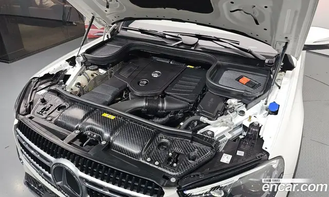 Mercedes-Benz GLE-Class 2025 2.0 автомат (гидро), миниатюра 6