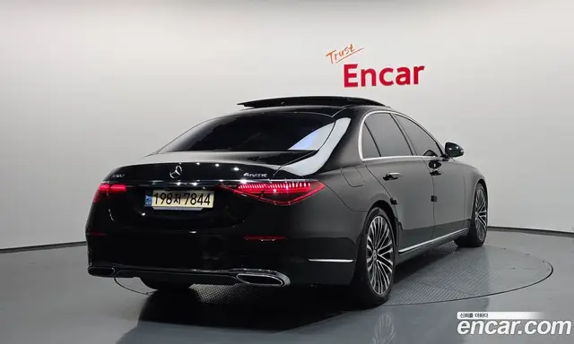 Mercedes-Benz S-Class 2021 4.0 автомат (гидро), миниатюра 2