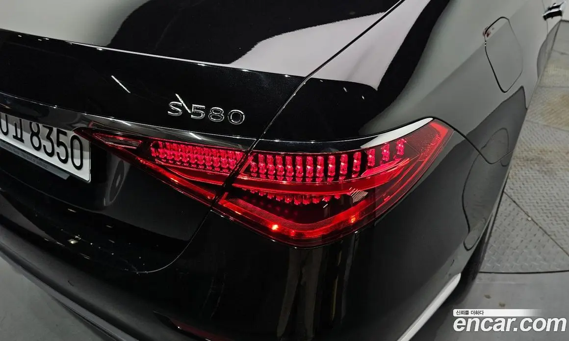 Mercedes-Benz S-Class 2023 4.0 автомат (гидро), фото 9