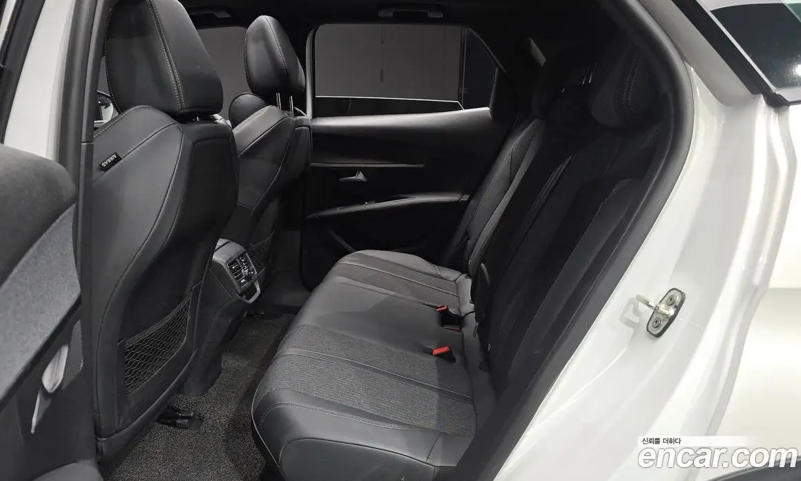 Peugeot 3008 2019 1.5 автомат (гидро), фото 17 Peugeot 3008 2019 1.5 автомат (гидро), фото 17