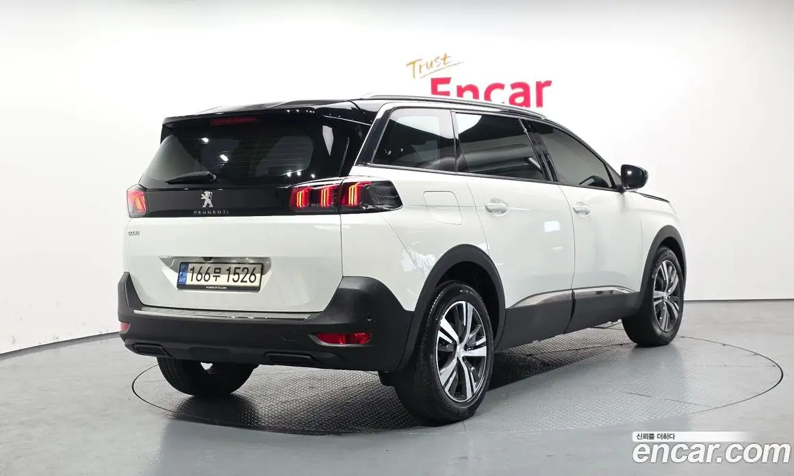 Peugeot 5008 2022 1.2 автомат (гидро), фото 2 Peugeot 5008 2022 1.2 автомат (гидро), фото 2