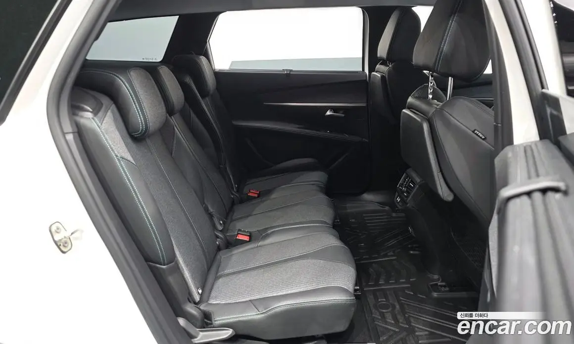 Peugeot 5008 2022 1.2 автомат (гидро), фото 18 Peugeot 5008 2022 1.2 автомат (гидро), фото 18