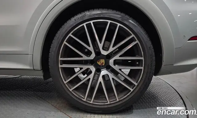 Porsche Cayenne 2024 3.0 автомат (гидро), миниатюра 6