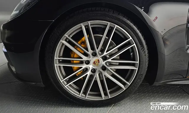 Porsche Panamera 2018 3.0 автомат (гидро), миниатюра 5 Porsche Panamera 2018 3.0 автомат (гидро), миниатюра 5