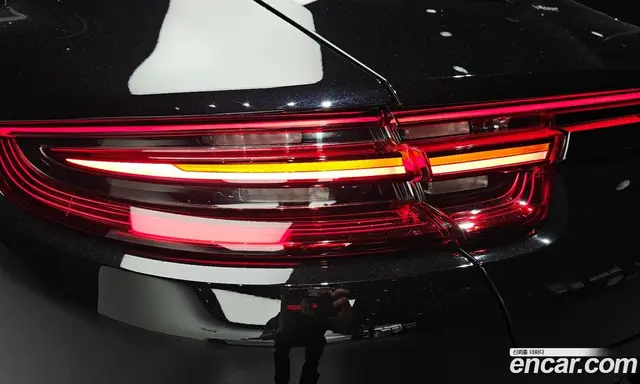 Porsche Panamera 2018 3.0 автомат (гидро), миниатюра 9 Porsche Panamera 2018 3.0 автомат (гидро), миниатюра 9