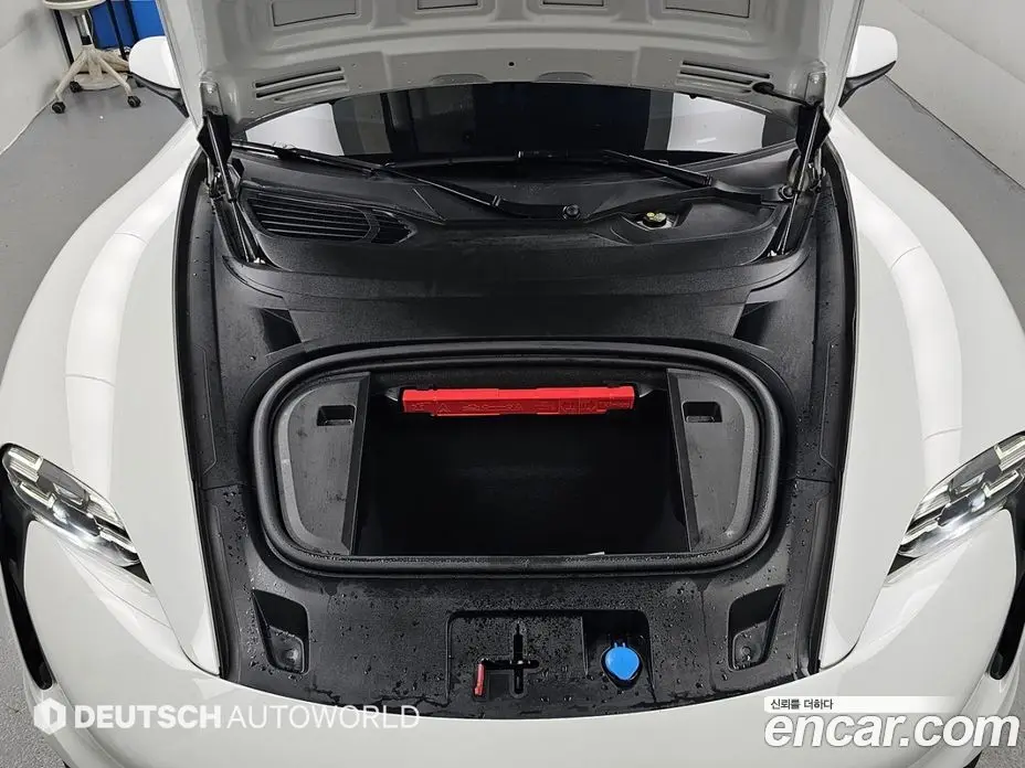 Porsche Taycan 2023 автомат (гидро), фото 6 Porsche Taycan 2023 автомат (гидро), фото 6
