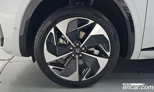 Renault (Samsung) Grand Koleos 2025 1.5 автомат (гидро), миниатюра 4 Renault (Samsung) Grand Koleos 2025 1.5 автомат (гидро), миниатюра 4