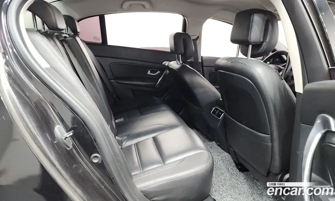 Renault (Samsung) SM5 2013 2.0 автомат (гидро), фото 17 Renault (Samsung) SM5 2013 2.0 автомат (гидро), фото 17